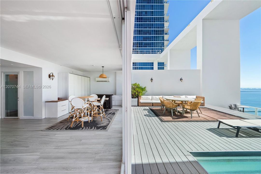 En Venta: $6,499,000 (6 camas, 5 baños, 5231 Pies cuadrados)