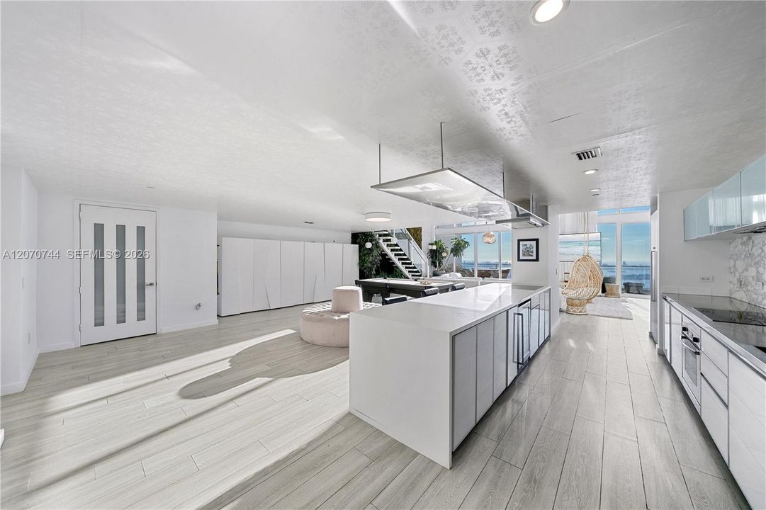 En Venta: $6,499,000 (6 camas, 5 baños, 5231 Pies cuadrados)