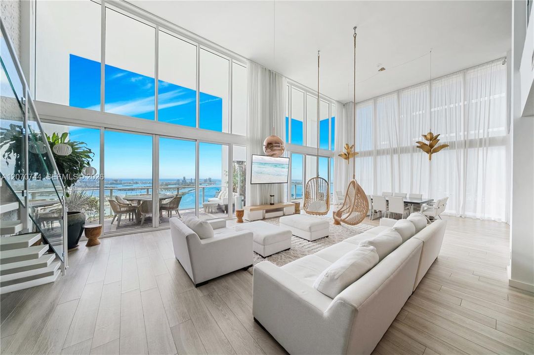 En Venta: $6,499,000 (6 camas, 5 baños, 5231 Pies cuadrados)