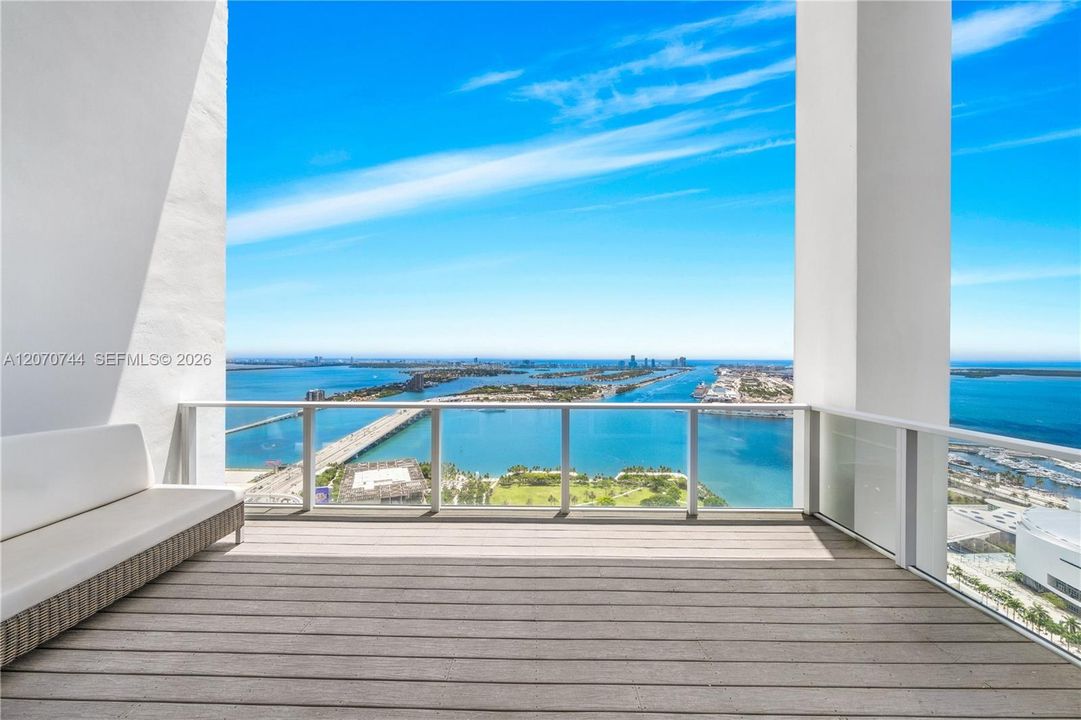 En Venta: $6,499,000 (6 camas, 5 baños, 5231 Pies cuadrados)