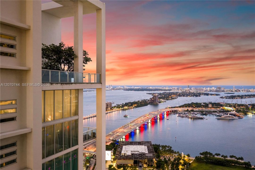 En Venta: $6,499,000 (6 camas, 5 baños, 5231 Pies cuadrados)
