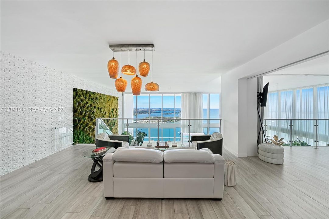 En Venta: $6,499,000 (6 camas, 5 baños, 5231 Pies cuadrados)