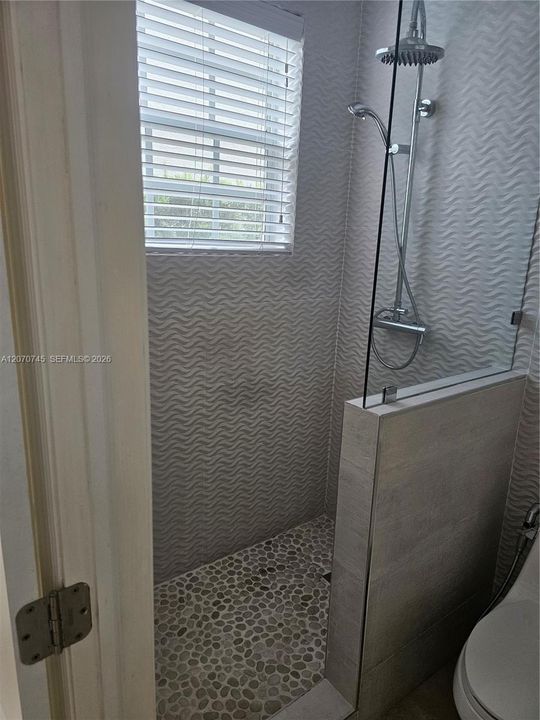 En Renta: $7,000 (3 camas, 3 baños, 2593 Pies cuadrados)