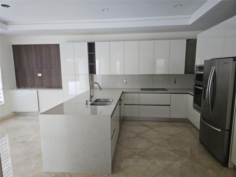 En Renta: $7,000 (3 camas, 3 baños, 2593 Pies cuadrados)