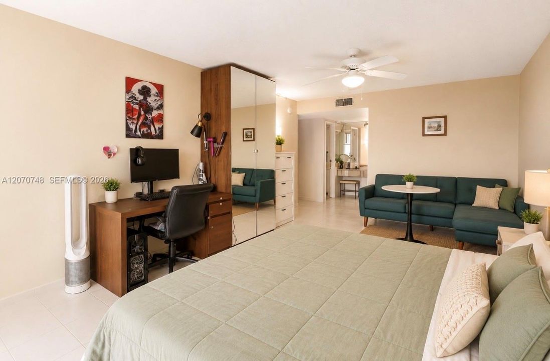 For Sale: $329,000 (2 beds, 2 baths, 1455 Square Feet)