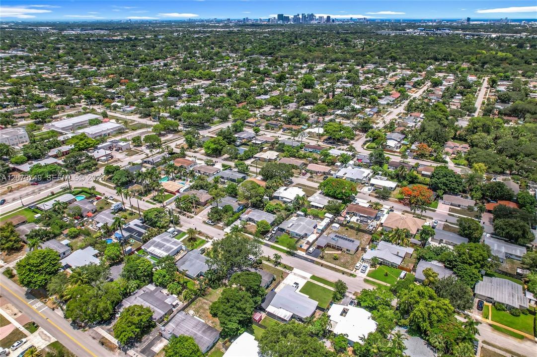 En Venta: $535,000 (3 camas, 2 baños, 1238 Pies cuadrados)