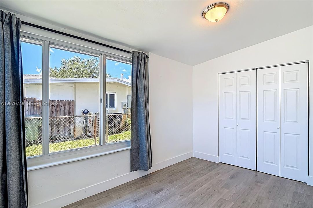 En Venta: $535,000 (3 camas, 2 baños, 1238 Pies cuadrados)