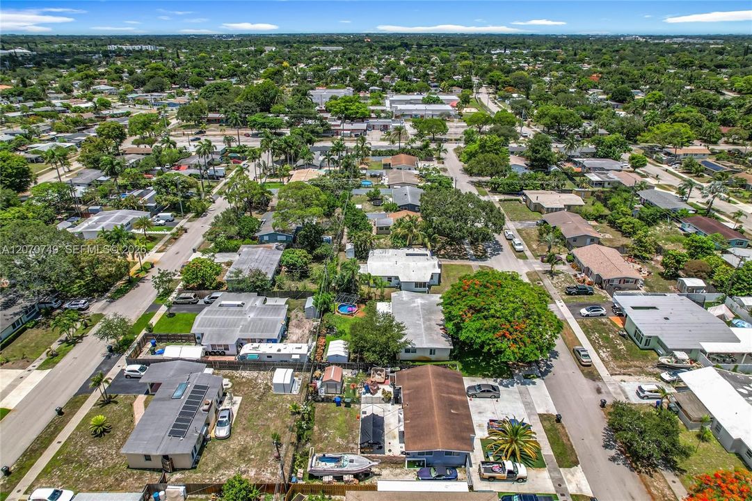 En Venta: $535,000 (3 camas, 2 baños, 1238 Pies cuadrados)