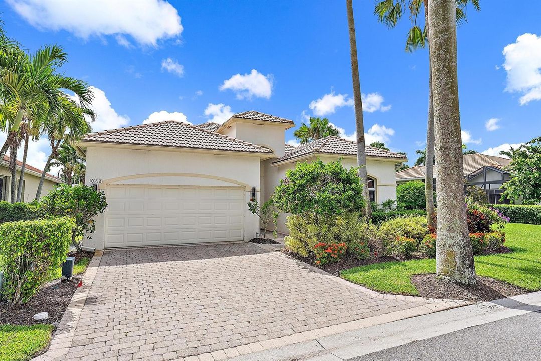 10918 Grande Blvd-21