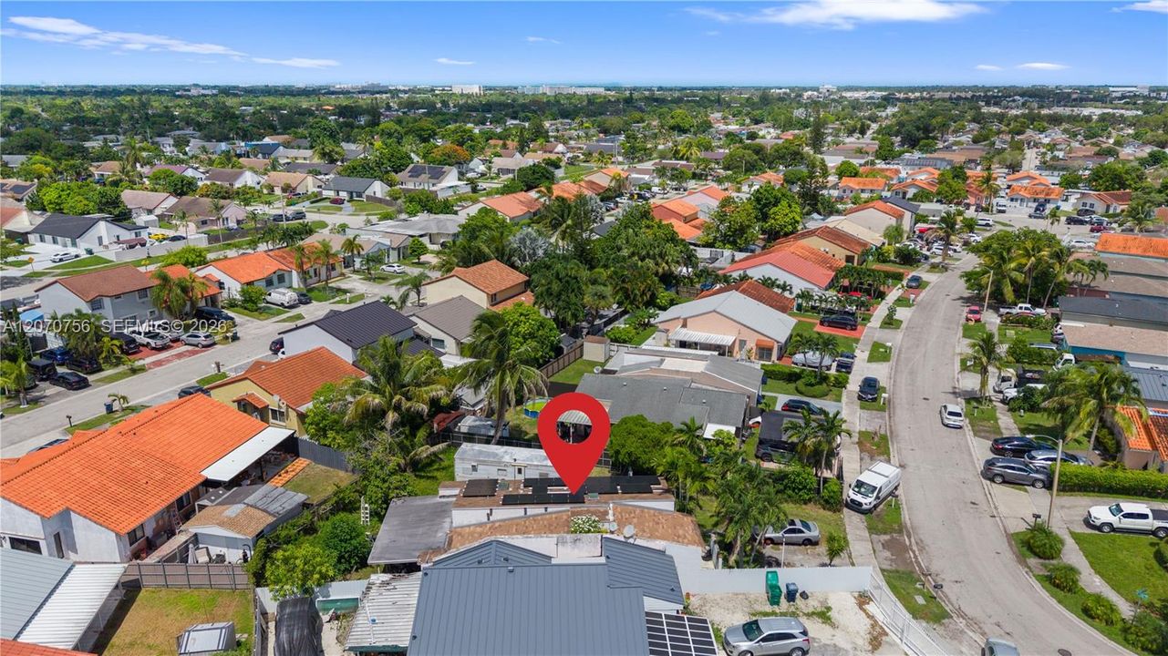For Sale: $525,000 (3 beds, 2 baths, 1422 Square Feet)