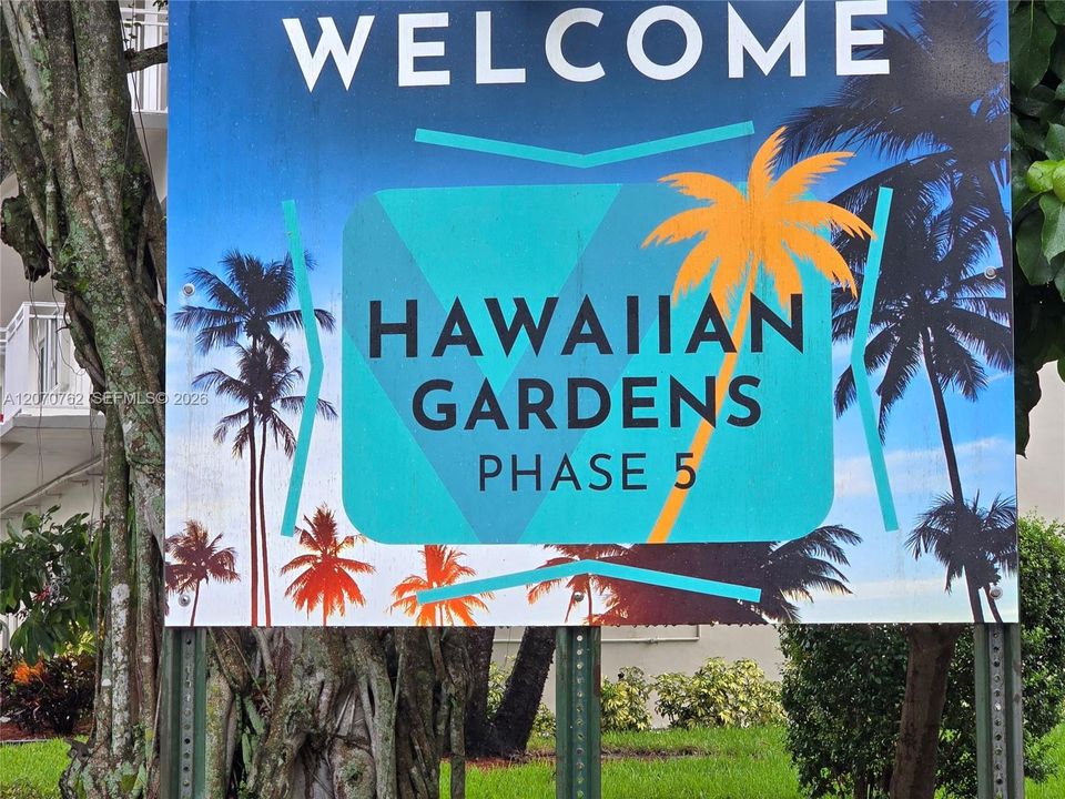 For Sale: $130,000 (2 beds, 2 baths, 944 Square Feet)