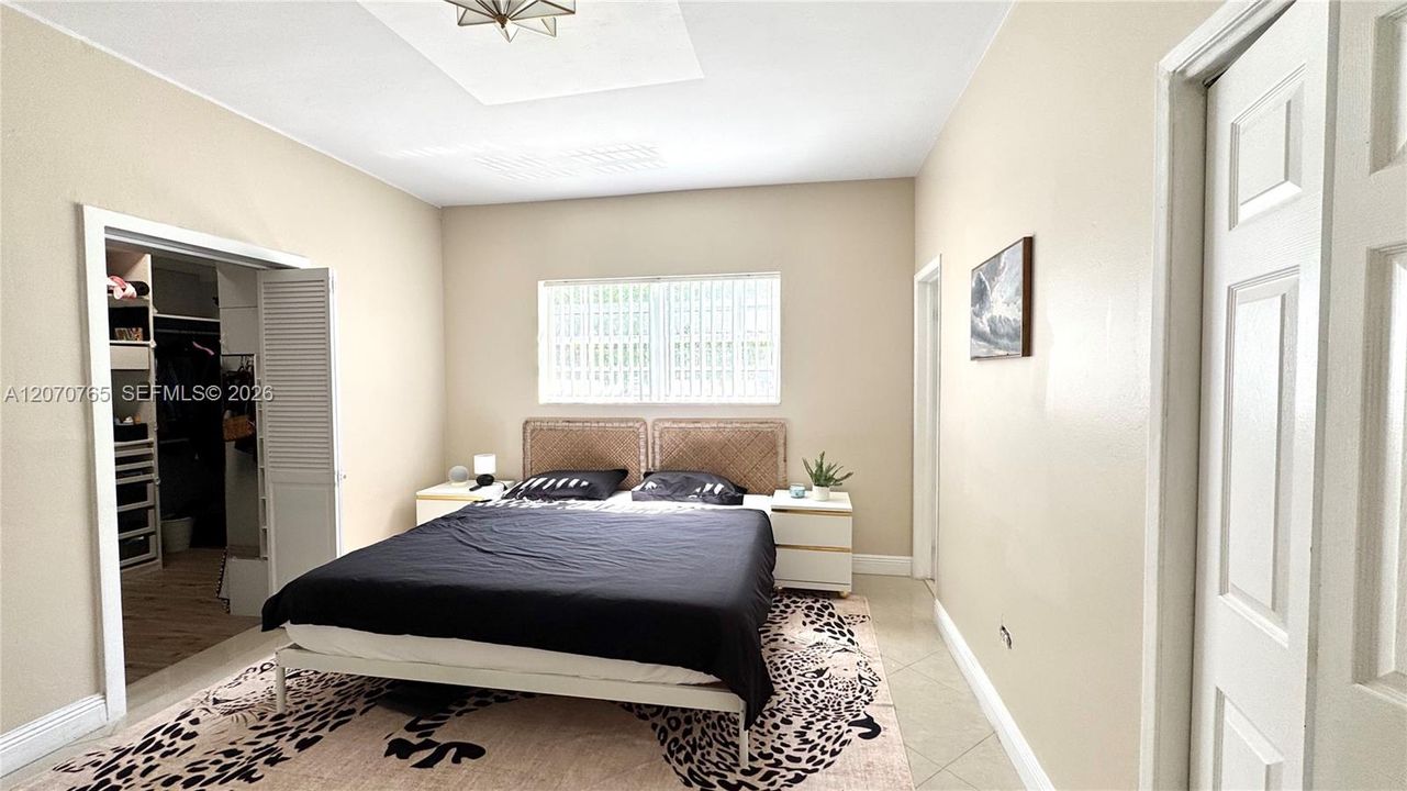 For Rent: $5,900 (3 beds, 3 baths, 1456 Square Feet)