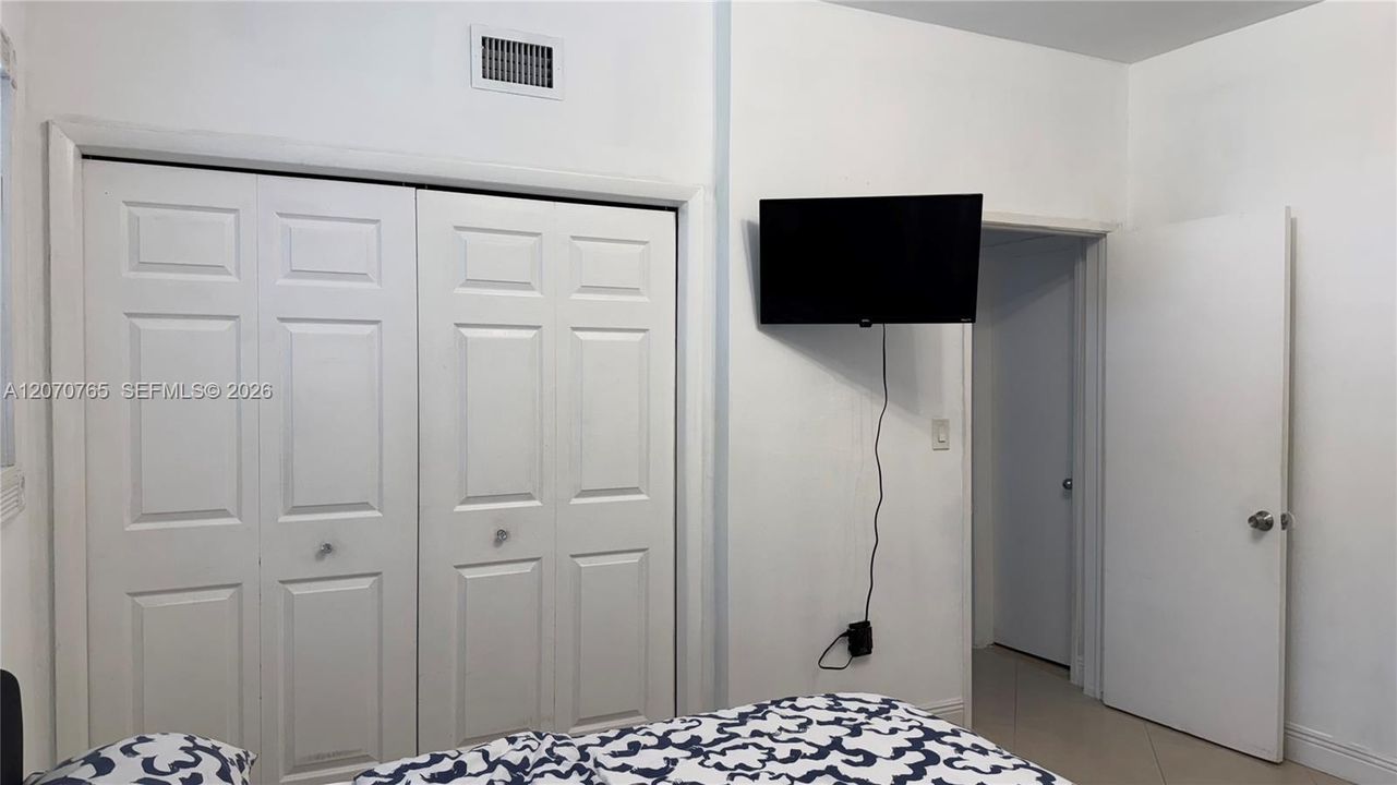 For Rent: $5,900 (3 beds, 3 baths, 1456 Square Feet)