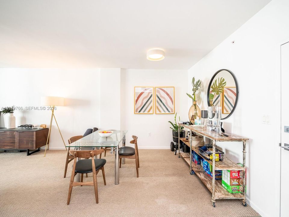 For Rent: $5,500 (2 beds, 2 baths, 1056 Square Feet)