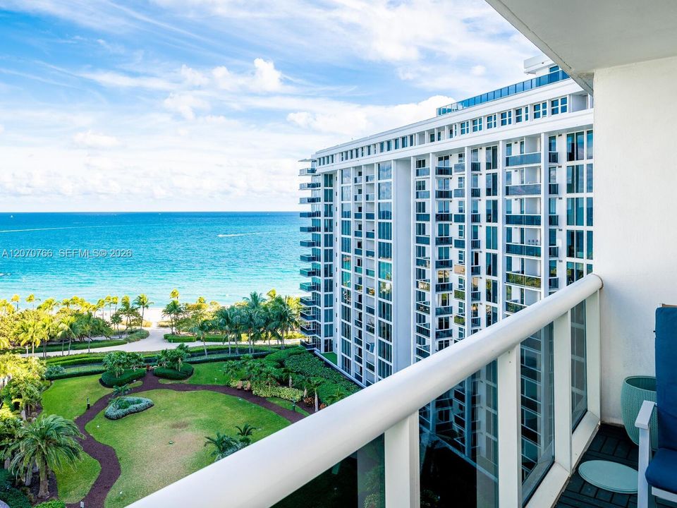 For Rent: $5,500 (2 beds, 2 baths, 1056 Square Feet)