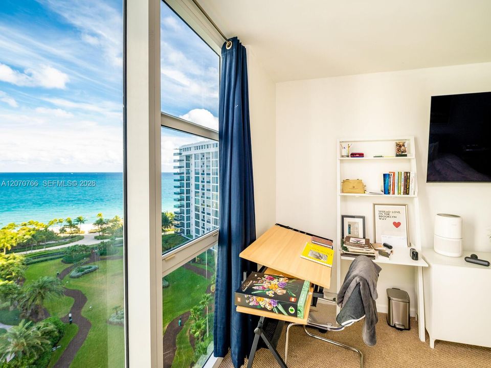 For Rent: $5,500 (2 beds, 2 baths, 1056 Square Feet)