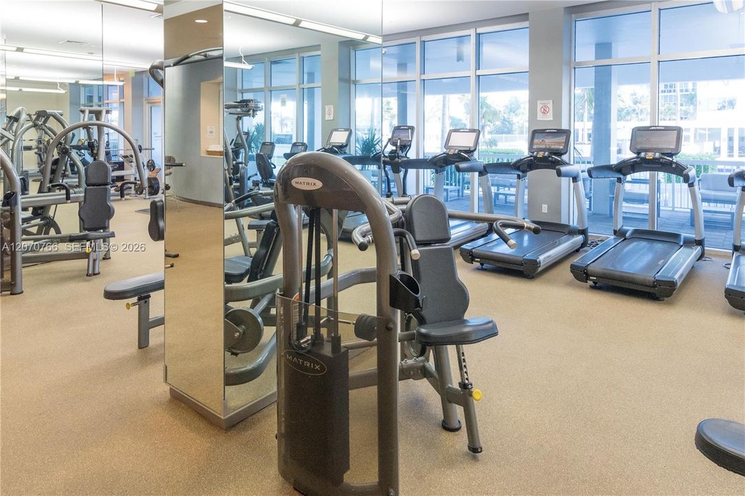 For Rent: $5,500 (2 beds, 2 baths, 1056 Square Feet)