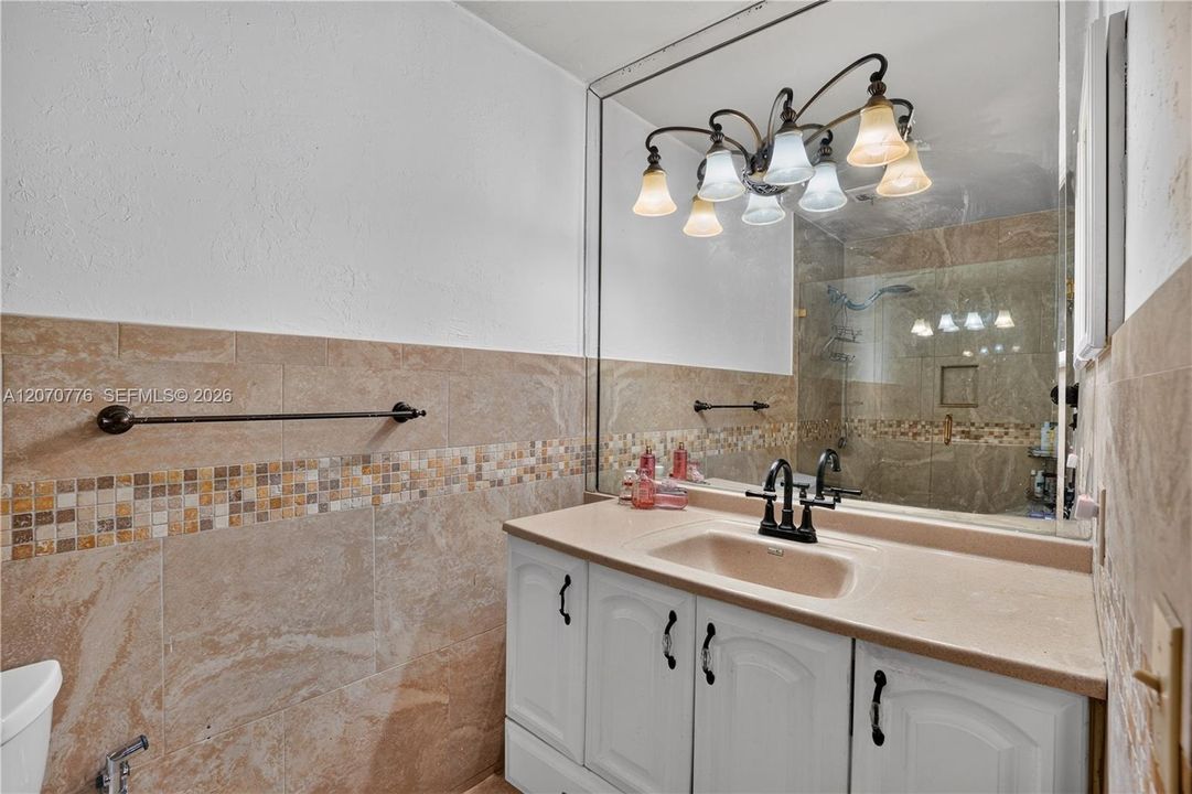 For Sale: $685,000 (3 beds, 2 baths, 2351 Square Feet)