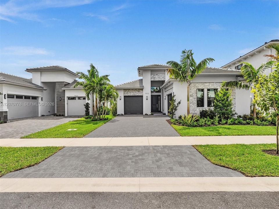 For Rent: $6,250 (4 beds, 3 baths, 2491 Square Feet)