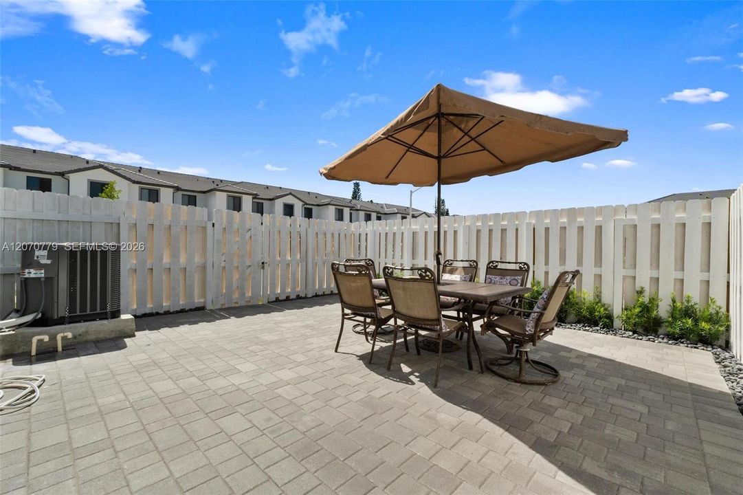 For Rent: $3,000 (4 beds, 3 baths, 0 Square Feet)