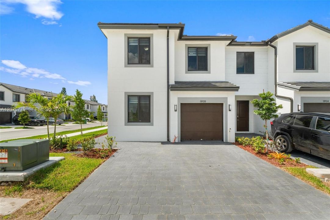 For Rent: $3,000 (4 beds, 3 baths, 0 Square Feet)
