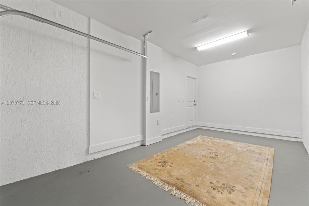 For Rent: $3,000 (4 beds, 3 baths, 0 Square Feet)