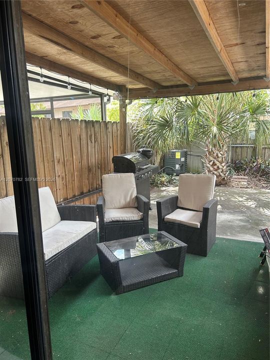 En Venta: $355,000 (2 camas, 1 baños, 1032 Pies cuadrados)