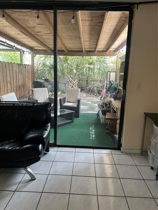 En Venta: $355,000 (2 camas, 1 baños, 1032 Pies cuadrados)