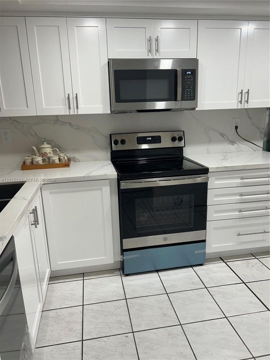 En Venta: $355,000 (2 camas, 1 baños, 1032 Pies cuadrados)