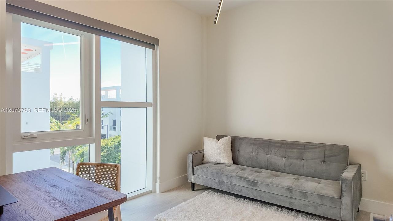 For Rent: $12,500 (3 beds, 3 baths, 2236 Square Feet)