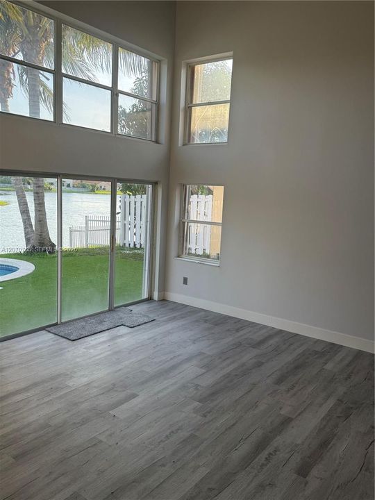 For Sale: $690,000 (3 beds, 2 baths, 1819 Square Feet)