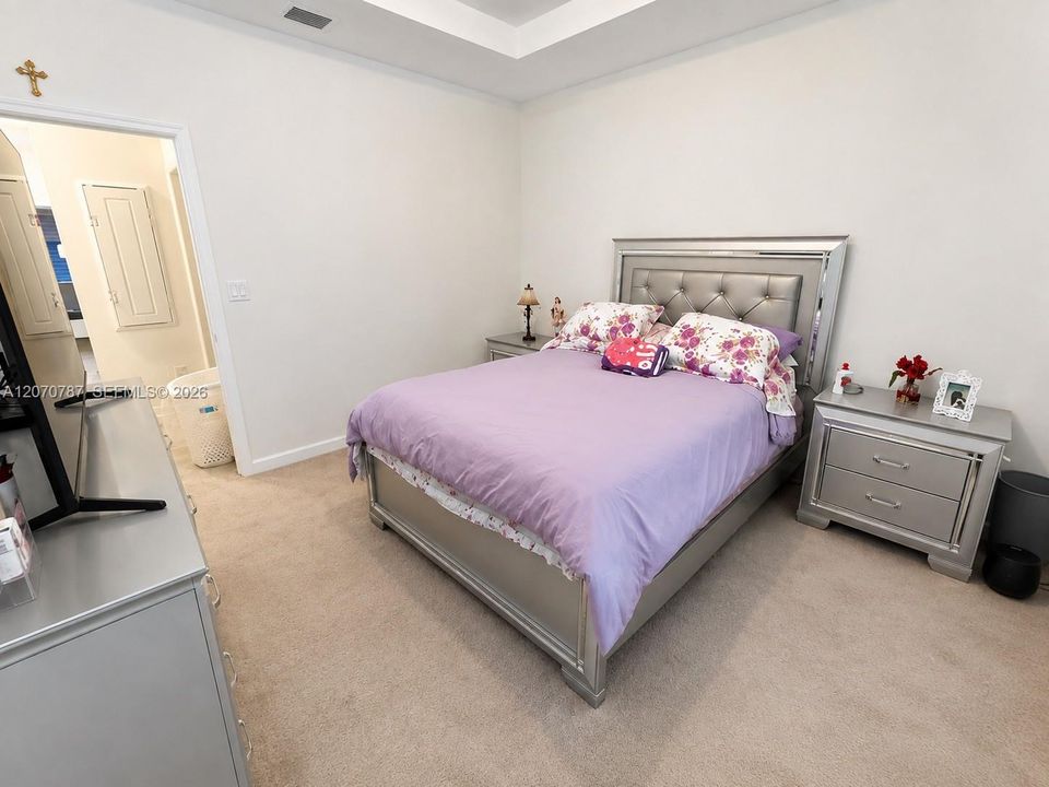 For Sale: $480,000 (3 beds, 2 baths, 1520 Square Feet)