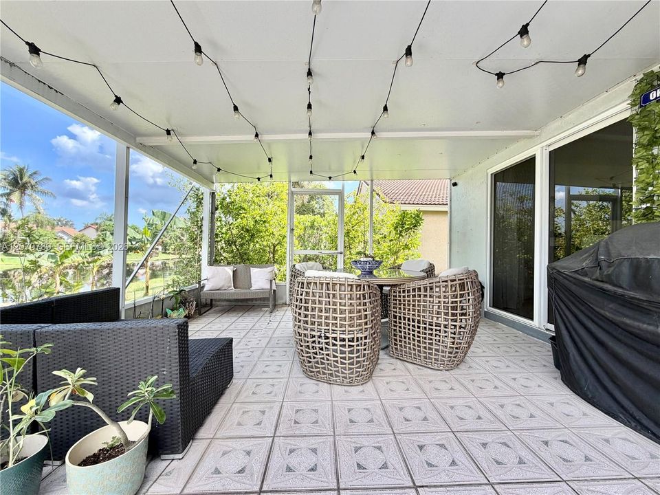 For Rent: $4,000 (3 beds, 2 baths, 1637 Square Feet)