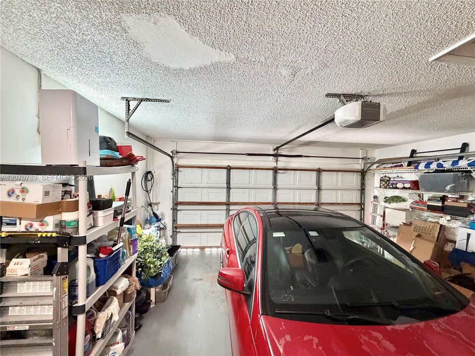 For Rent: $4,000 (3 beds, 2 baths, 1637 Square Feet)