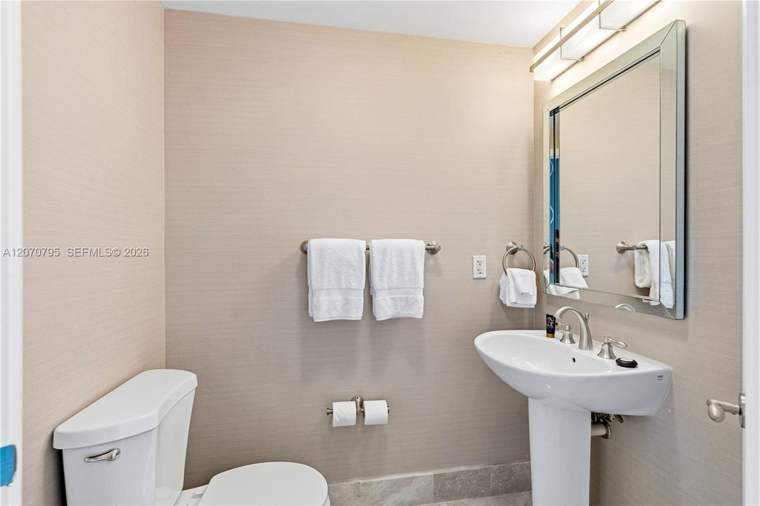 2nd bathroom-1915