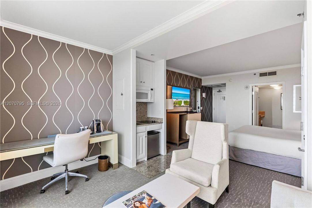 2nd bedroom/Jr Suite 1917
