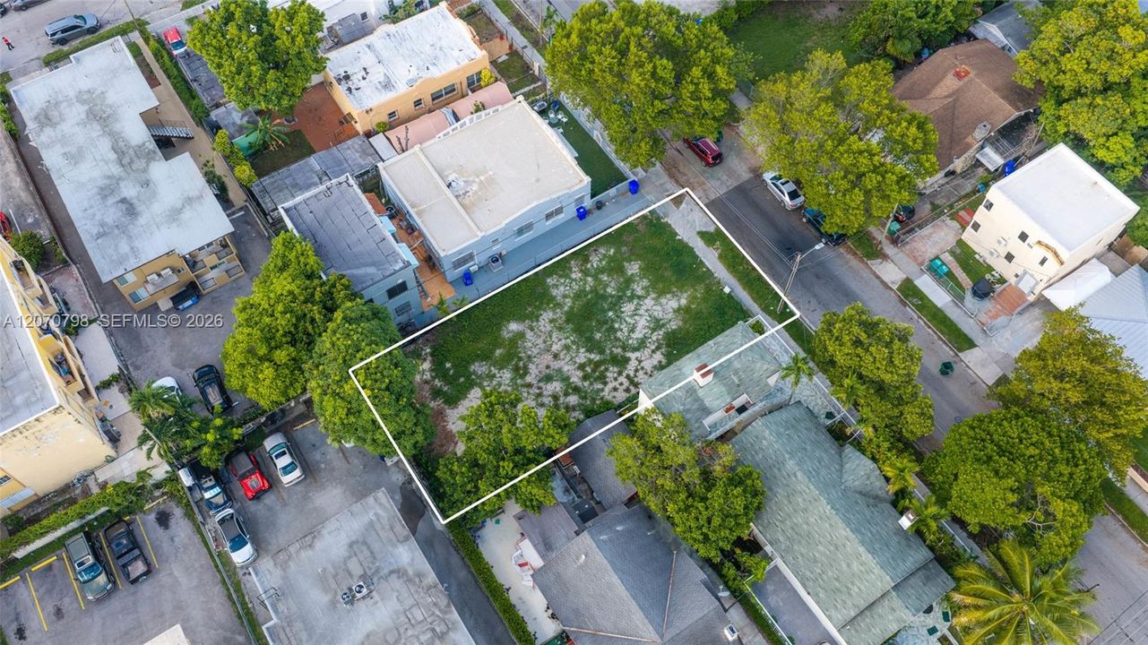 For Sale: $499,000 (0.11 acres)