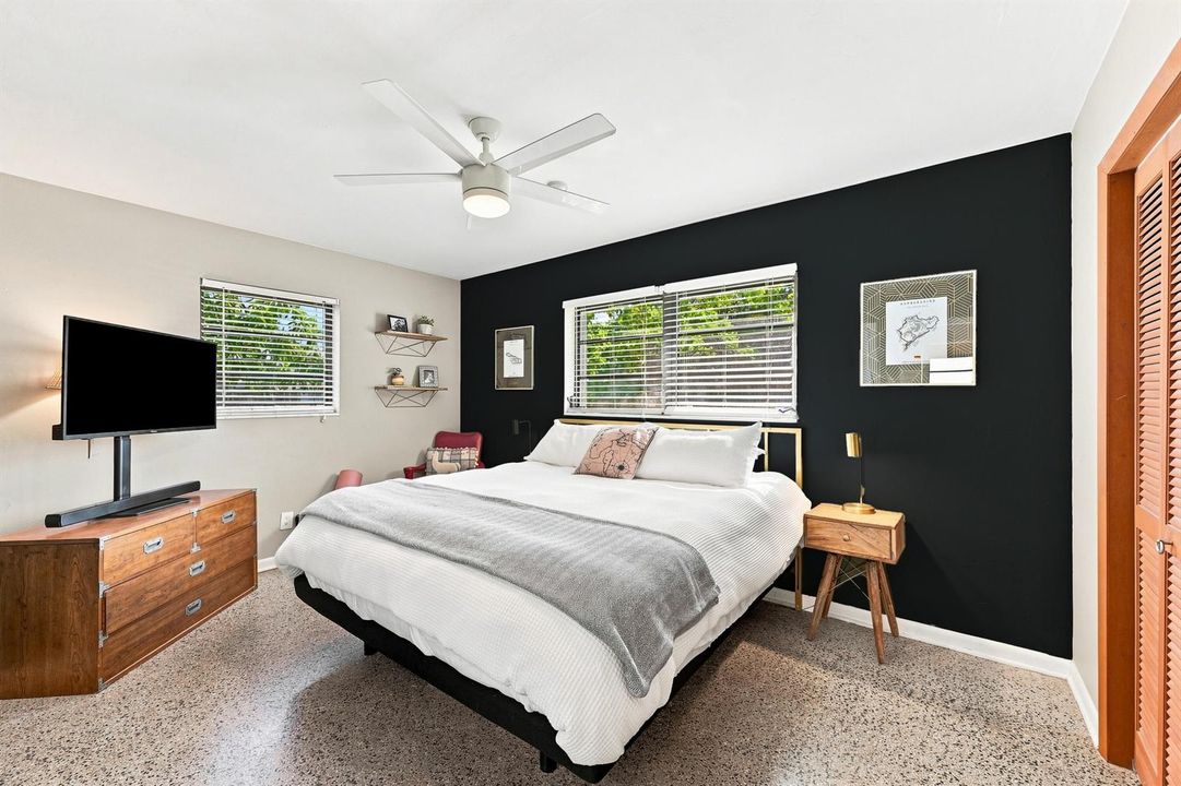 12_bedroom