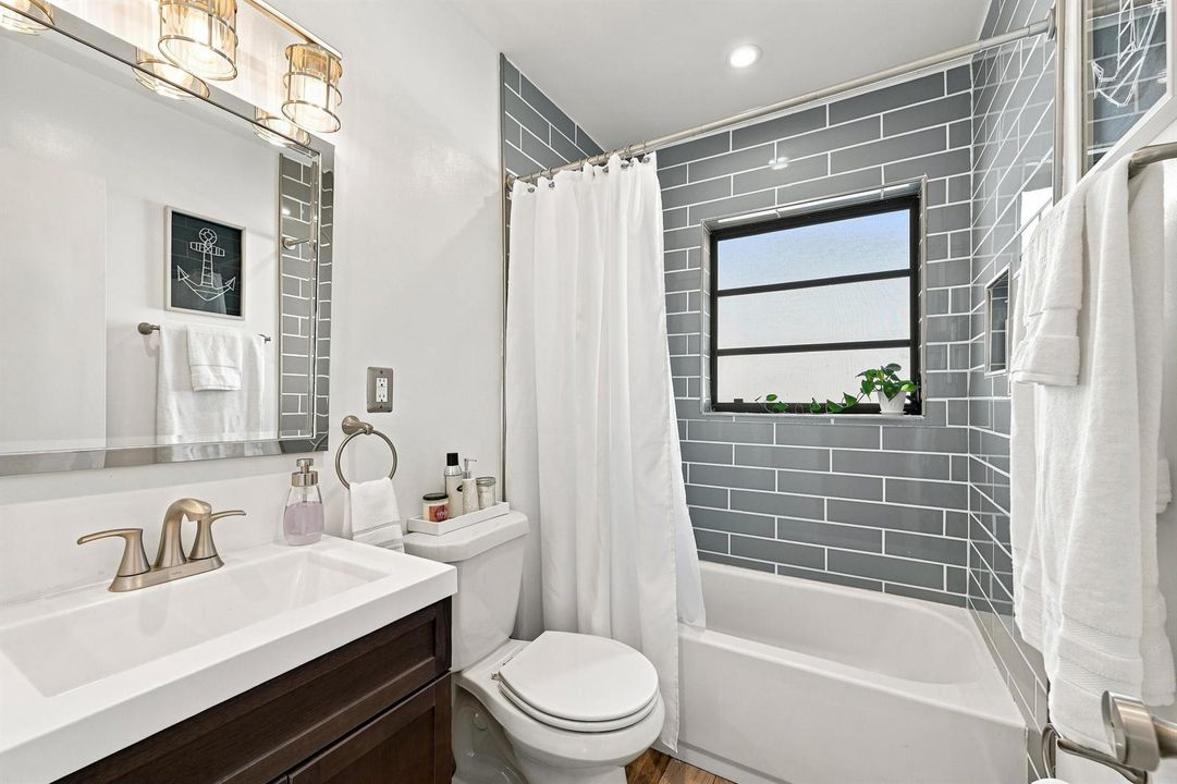 15_bathroom