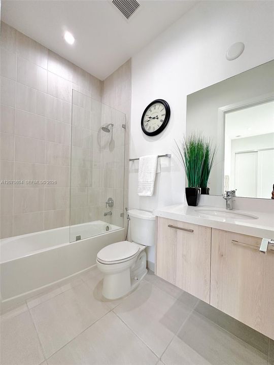 3rd Bedroom Private Bathroom