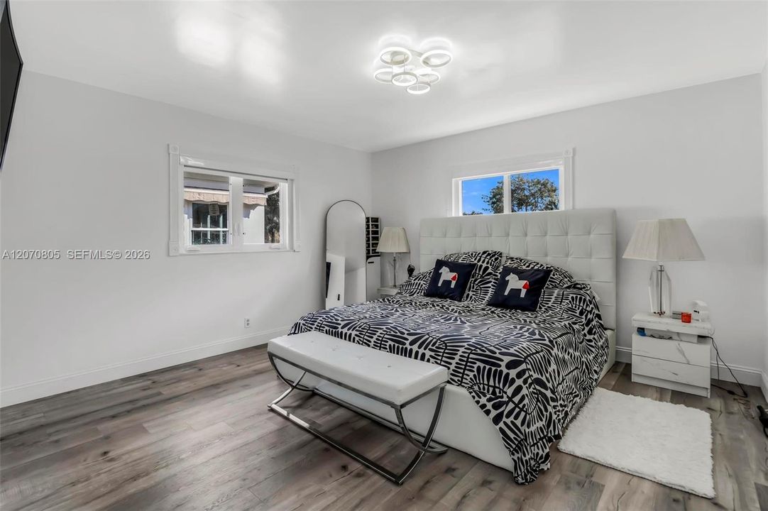 For Sale: $410,000 (3 beds, 2 baths, 1660 Square Feet)