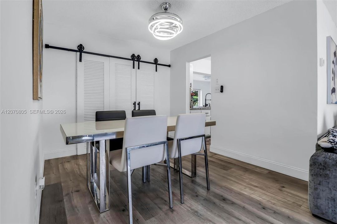 For Sale: $410,000 (3 beds, 2 baths, 1660 Square Feet)
