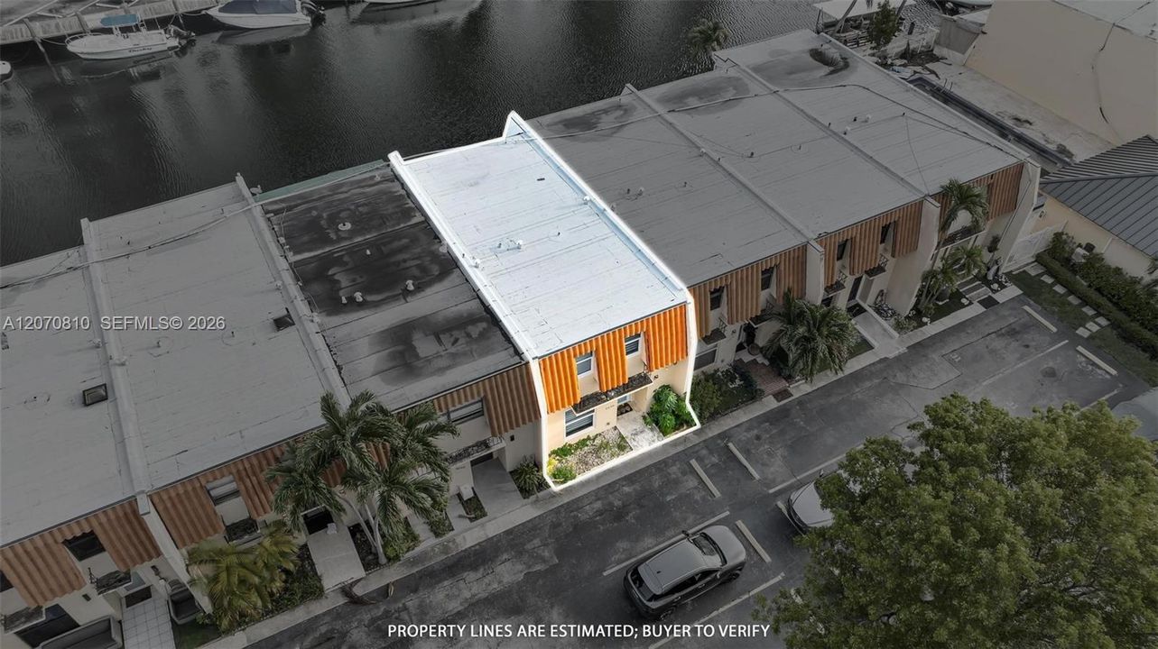 For Sale: $699,900 (2 beds, 2 baths, 1486 Square Feet)