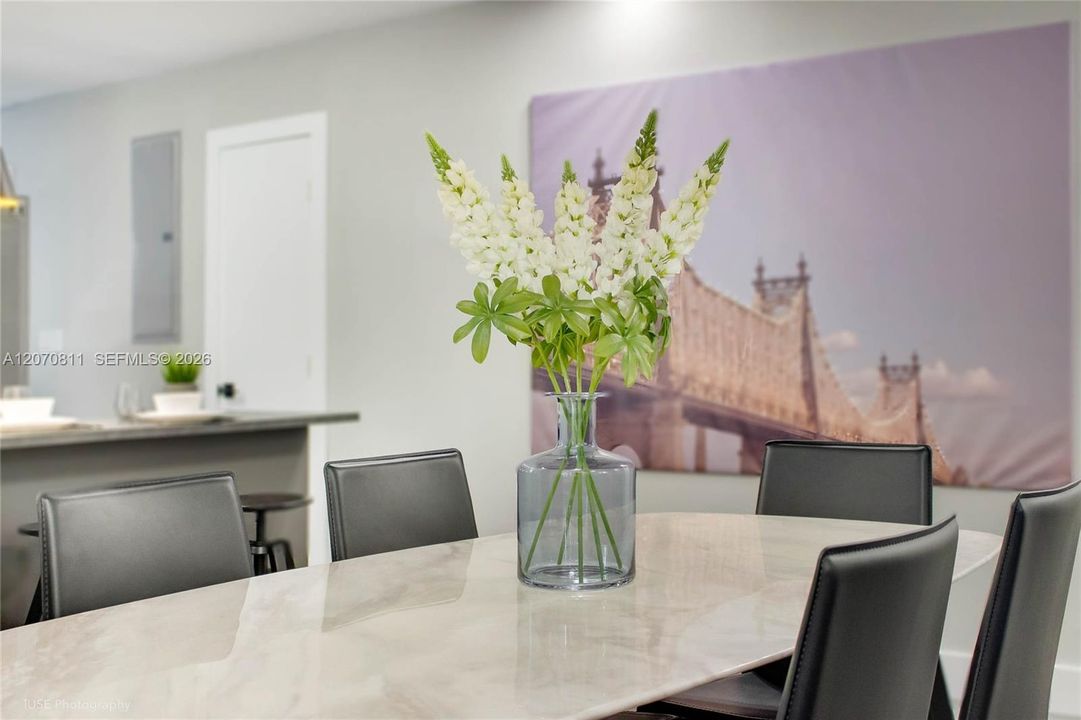 For Rent: $3,995 (4 beds, 3 baths, 1323 Square Feet)