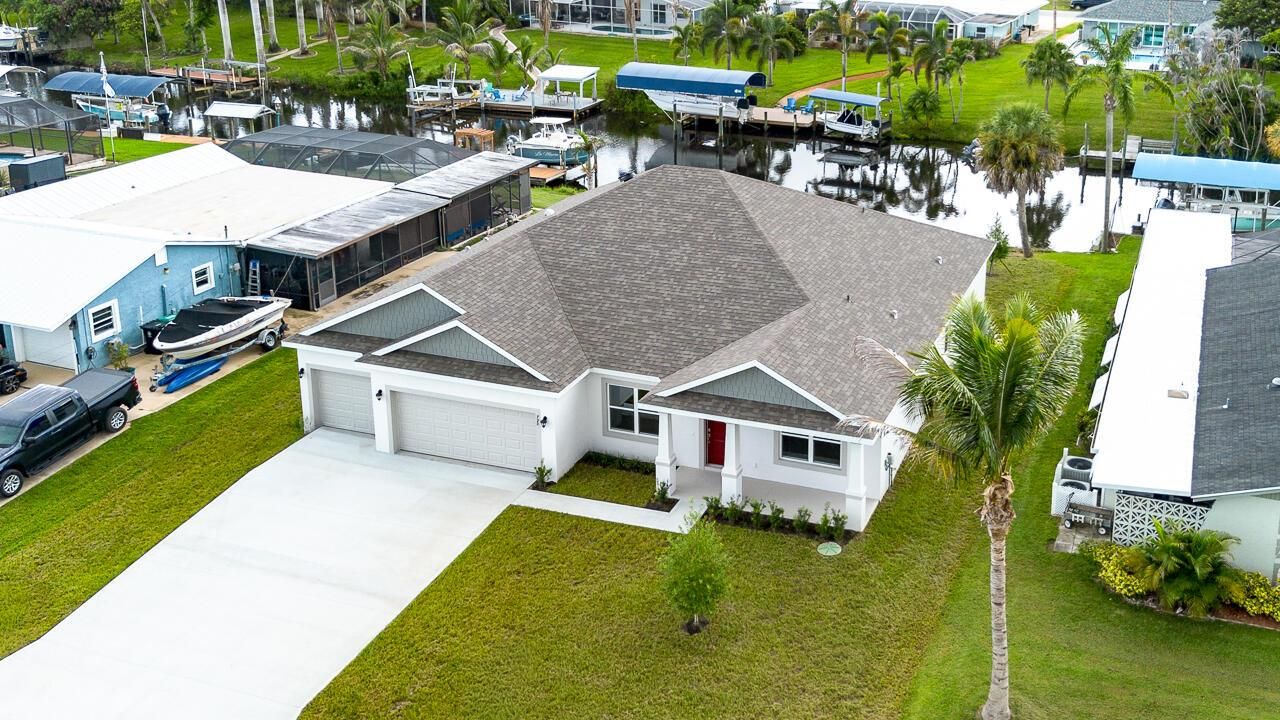 798 SE Seahouse Drive-3