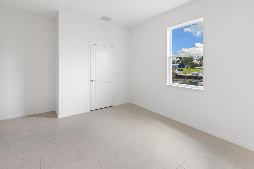 798 SE Seahouse Drive-40