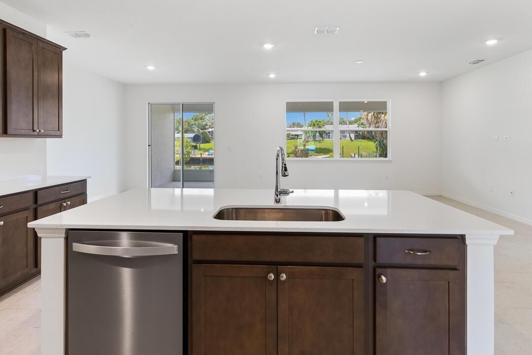 798 SE Seahouse Drive-26