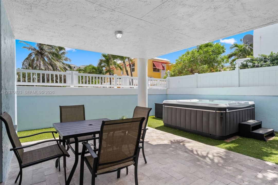 For Sale: $2,150,000 (2 beds, 2 baths, 2454 Square Feet)