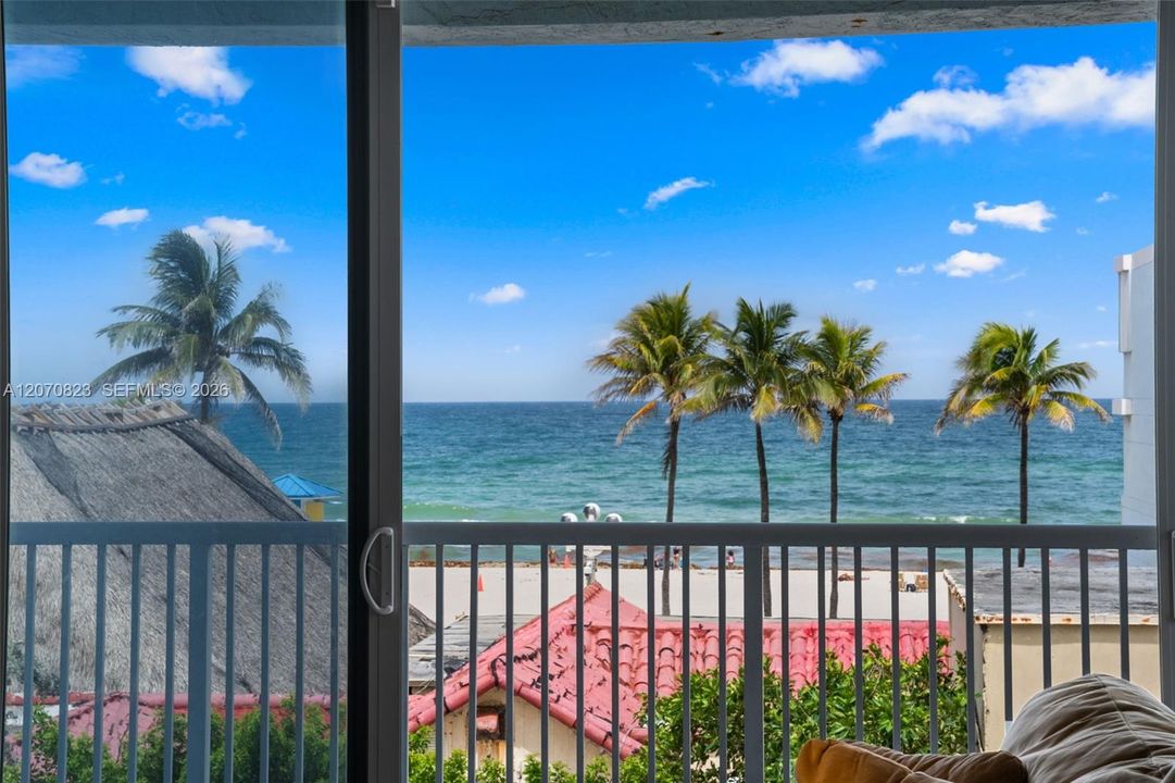 For Sale: $2,150,000 (2 beds, 2 baths, 2454 Square Feet)