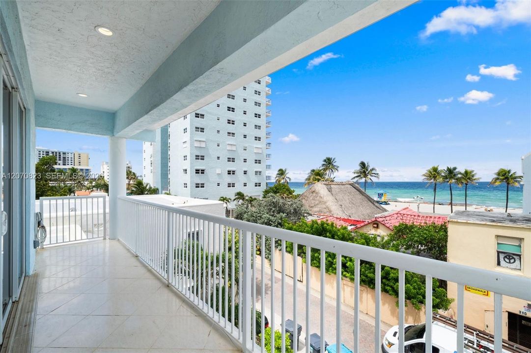For Sale: $2,150,000 (2 beds, 2 baths, 2454 Square Feet)
